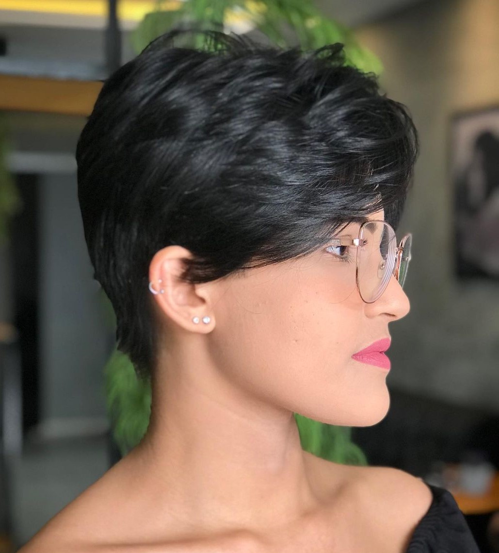 Shiny Short Feathered Hairstyle with Glasses